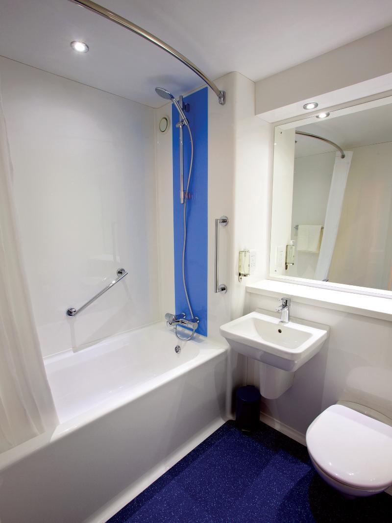 Travelodge Manchester Central Zewnętrze zdjęcie
